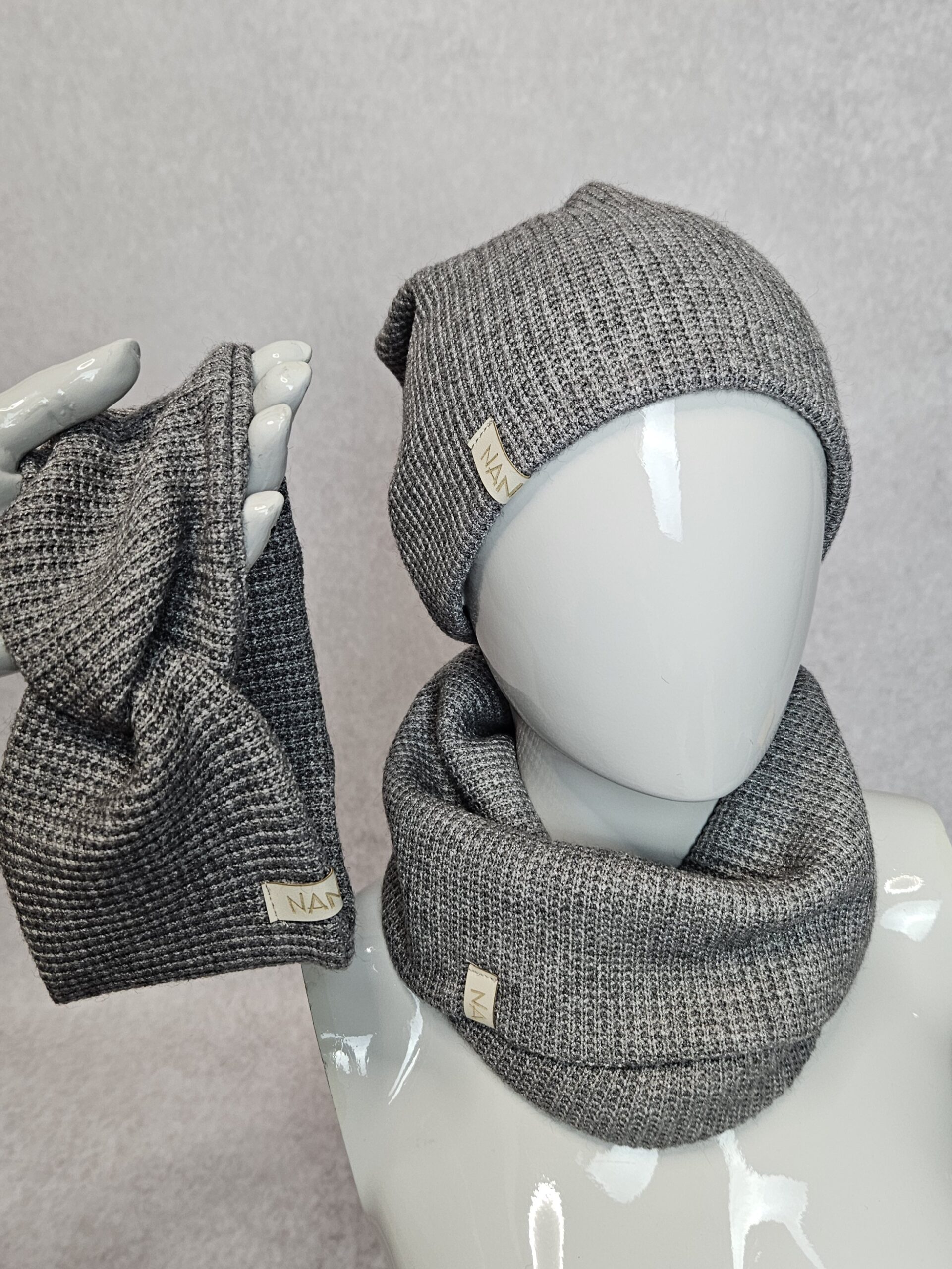 Zestaw czapka, komin, opaska